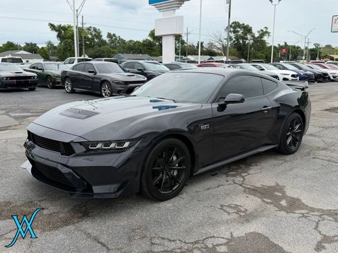 Used 2024 Ford Mustang GT Premium RWD image 3