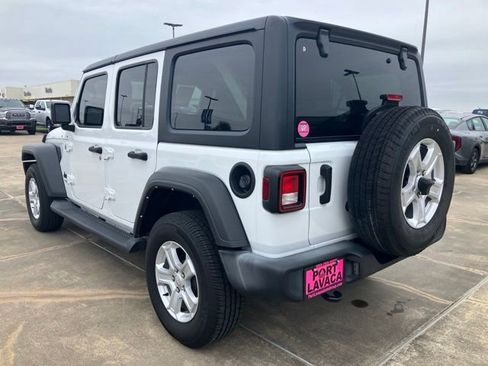 Used 2022 Jeep Wrangler Unlimited Sport AWD/4WD image 5