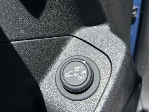 Used 2024 GMC Terrain SLT AWD/4WD image 36