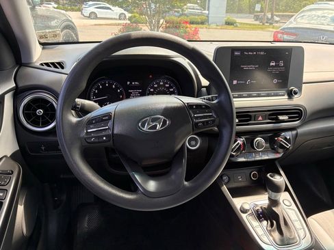Used 2023 Hyundai Kona SEL AWD/4WD image 27