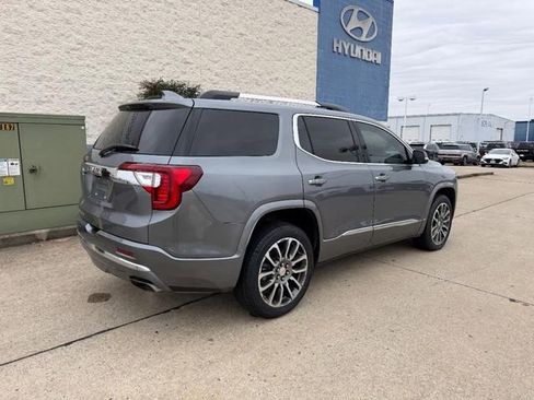 Used 2022 GMC Acadia Denali w/ Denali Ultimate Package image 3