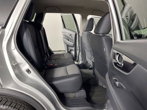 Used 2018 Nissan Rogue SV FWD image 42