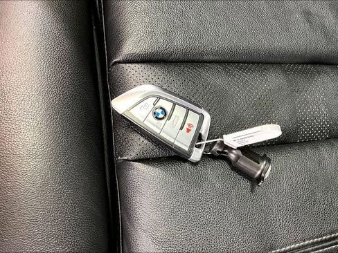 Used 2022 BMW X7 xDrive40i w/ Executive Package AWD/4WD image 33