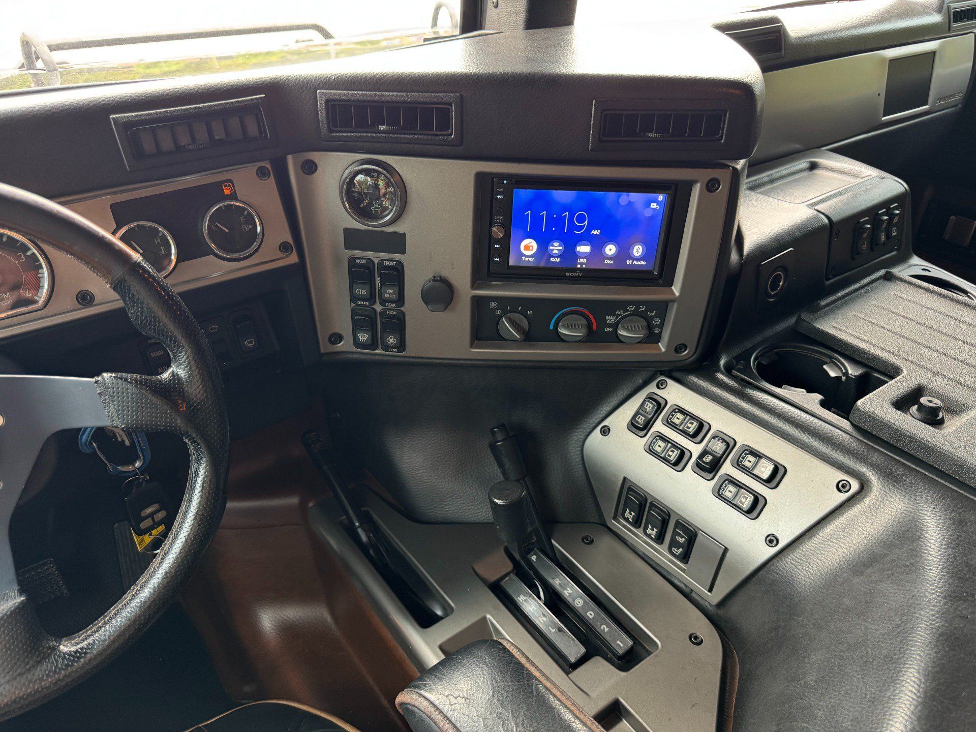 Used 2004 HUMMER H1 4-Door Open Top AWD/4WD image 48