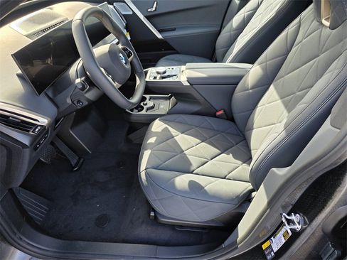 New 2026 BMW iX xDrive60 image 7