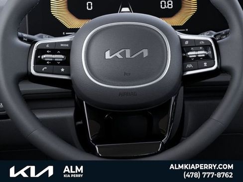 New 2026 Kia Carnival EX FWD image 22