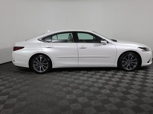 Used 2019 Lexus ES 350 w/ Premium Package image 4