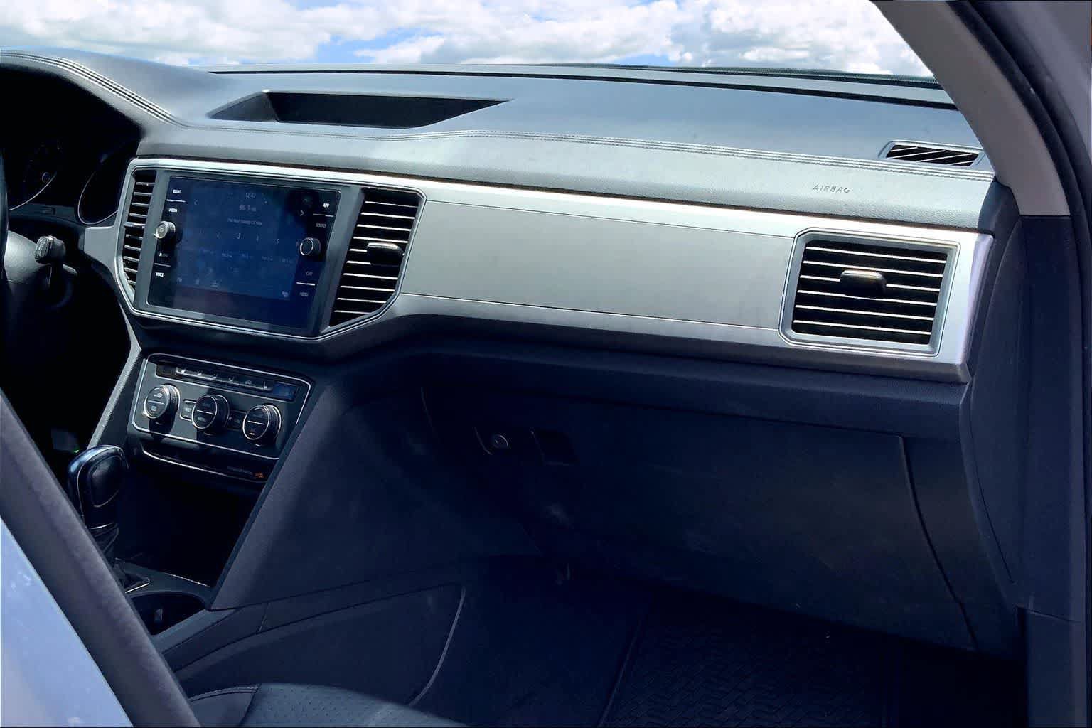Used 2019 Volkswagen Atlas SE w/ Towing Package FWD image 23