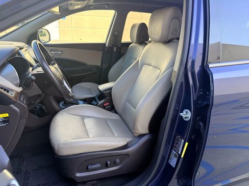 Used 2017 Hyundai Santa Fe Limited image 9