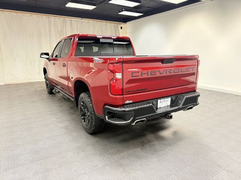 Used 2021 Chevrolet Silverado 1500 LT Trail Boss w/ Convenience Package II image 3