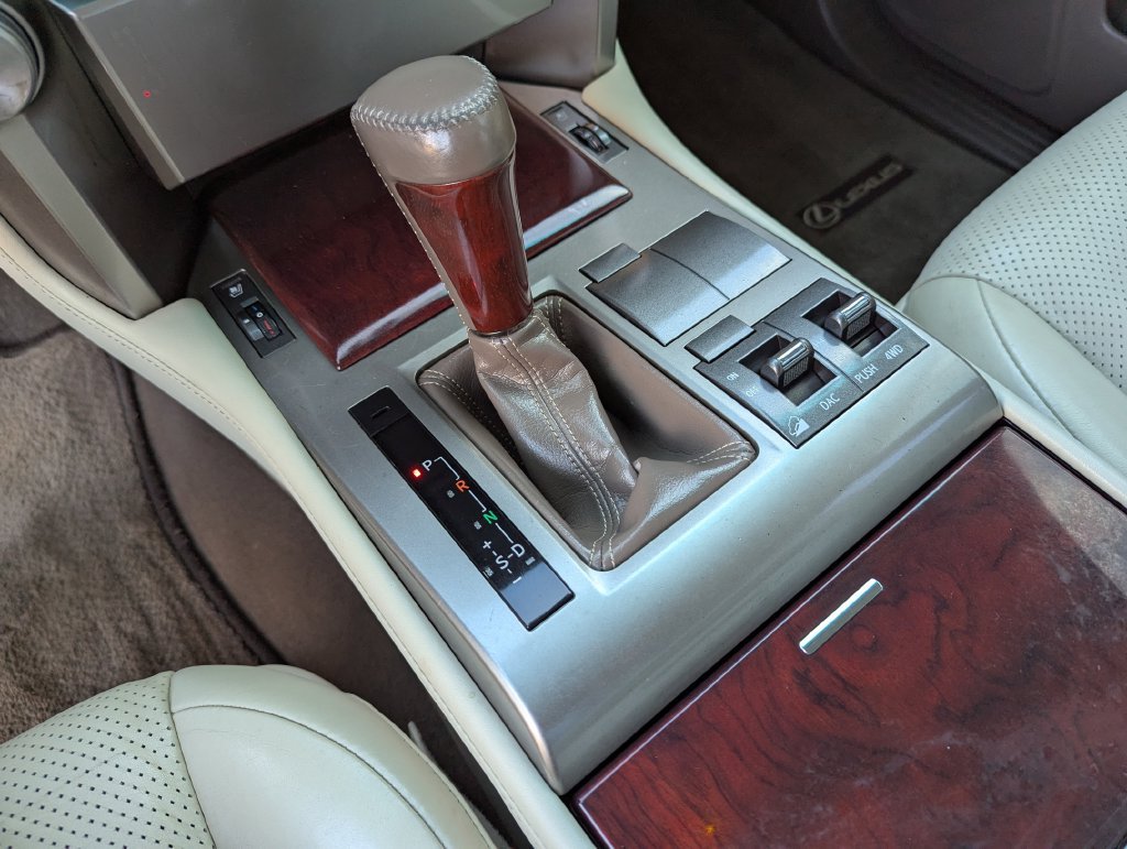 Used 2011 Lexus GX 460 AWD/4WD image 28