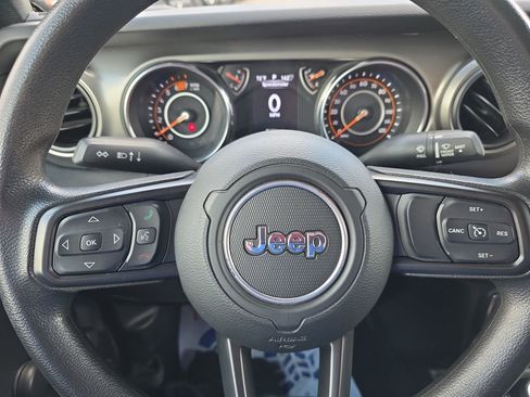 Certified 2021 Jeep Wrangler Sport AWD/4WD image 15