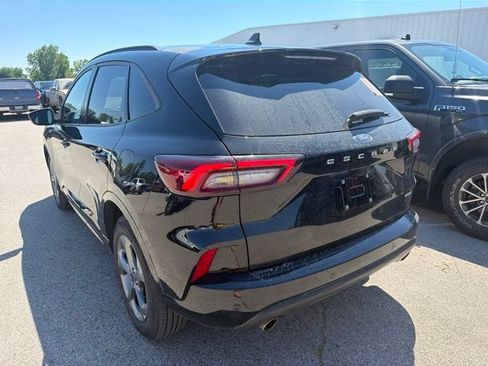 Used 2024 Ford Escape ST-Line w/ Tech Pack #1 AWD/4WD image 7