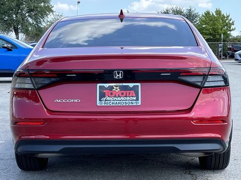 Used 2023 Honda Accord EX image 5