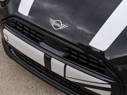 New 2026 MINI Cooper 4-Door Hardtop image 9