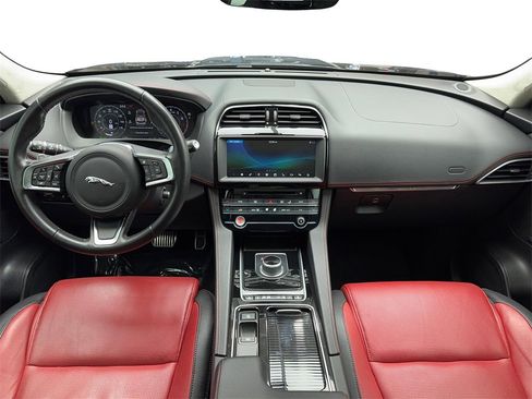 Used 2020 Jaguar F-PACE Checkered Flag image 16