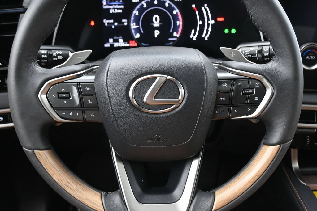 Used 2023 Lexus RX 350 Premium w/ Cold Area Package AWD/4WD image 6