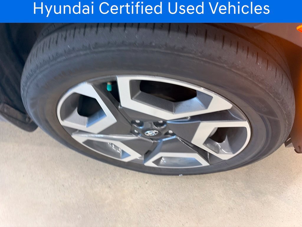 Certified 2023 Hyundai Palisade Limited FWD image 18