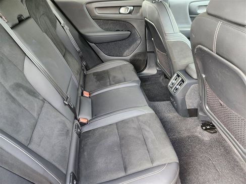 Used 2023 Volvo C40 P8 Recharge Ultimate w/ Protection Package Premier image 23