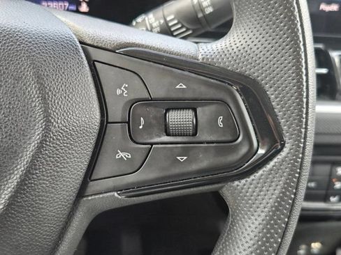Used 2025 Chevrolet TrailBlazer LT AWD/4WD image 21