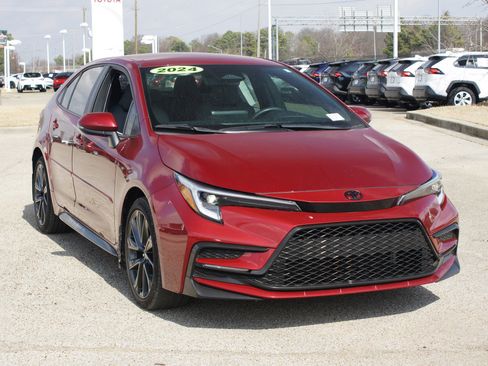 Used 2024 Toyota Corolla SE image 21