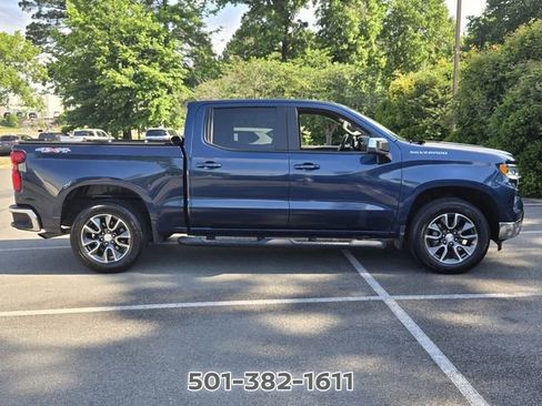 Used 2022 Chevrolet Silverado 1500 LT AWD/4WD image 6