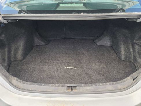Used 2017 Toyota Corolla L image 19