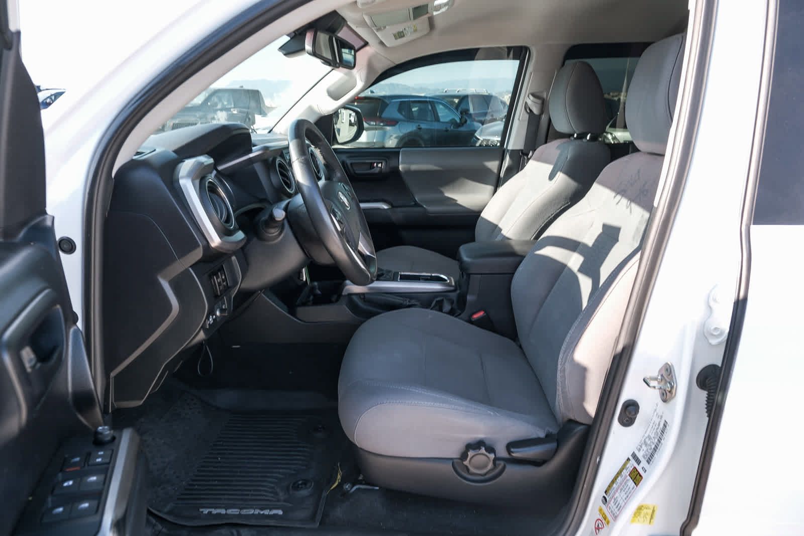 Used 2019 Toyota Tacoma SR5 RWD image 20