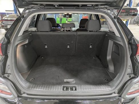 Used 2020 Hyundai Kona SE FWD image 12