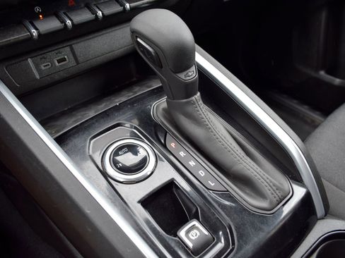 Used 2024 Chevrolet Colorado W/T w/ WT Convenience Package II image 14