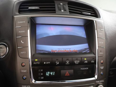 Used 2014 Lexus IS 250C 250 w/ Luxury Package image 58