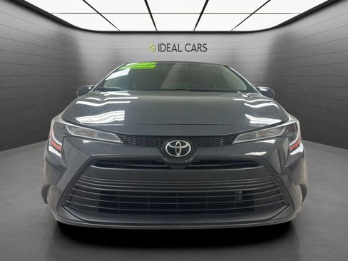 Used 2023 Toyota Corolla LE w/ Carpet Mat Package (TMS) FWD image 2