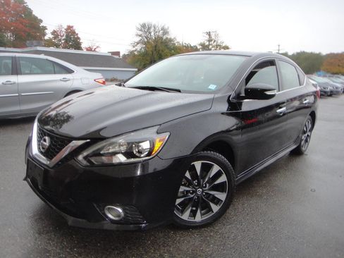 Used 2019 Nissan Sentra SR image 1