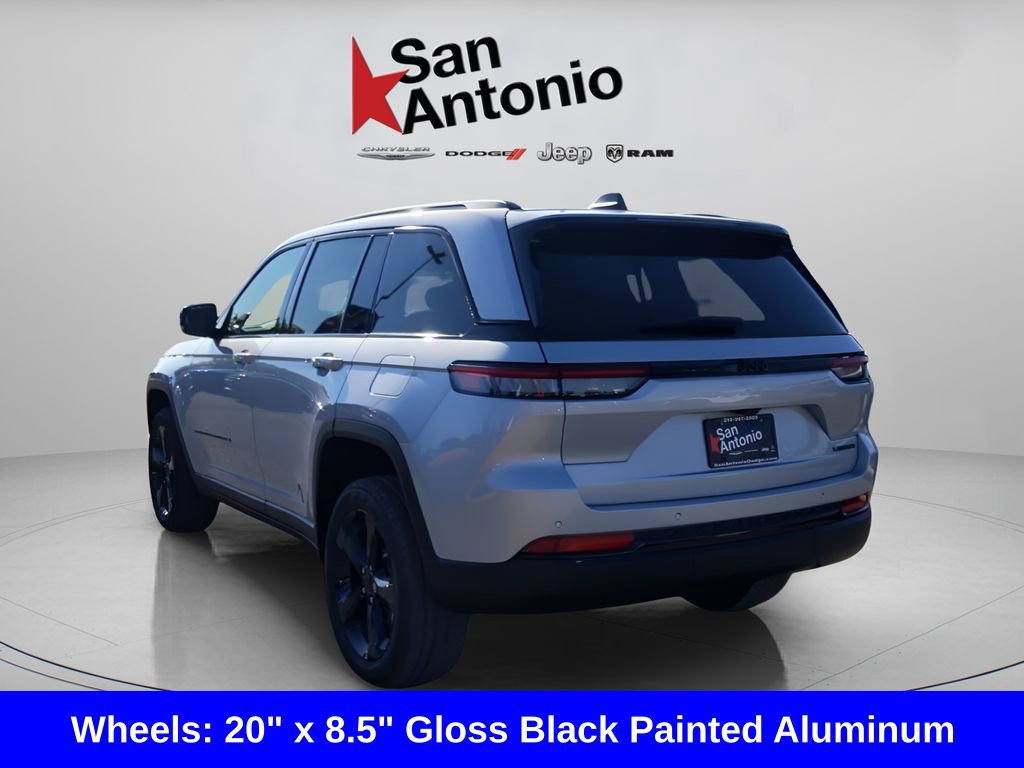 New 2025 Jeep Grand Cherokee Limited w/ Black Appearance Package RWD image 6