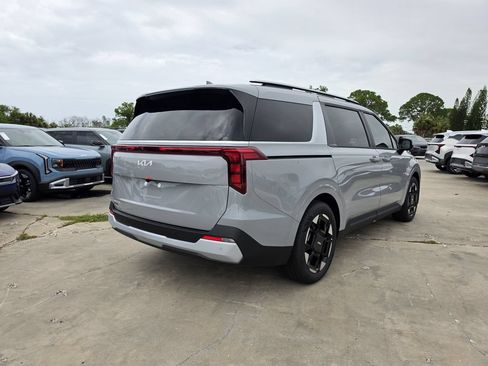 New 2026 Kia Carnival EX FWD image 8