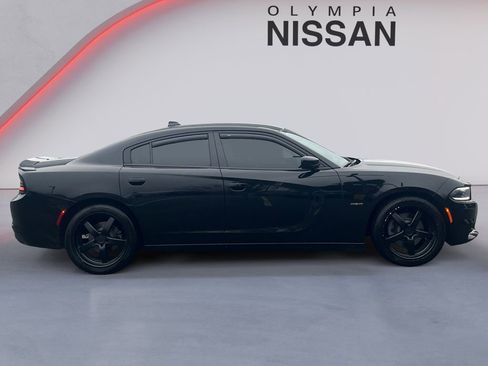 Used 2016 Dodge Charger R/T image 6