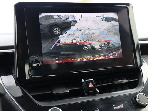 Certified 2025 Toyota Corolla LE image 12