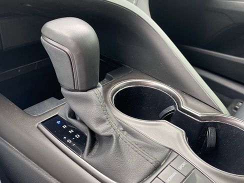 Certified 2024 Toyota Camry SE w/ Blackout Package (TMS) image 10