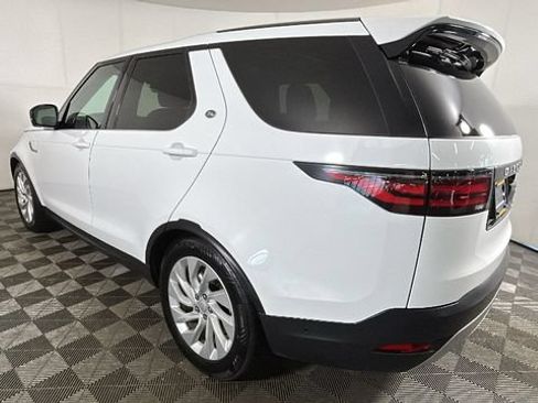 Used 2024 Land Rover Discovery S AWD/4WD image 4