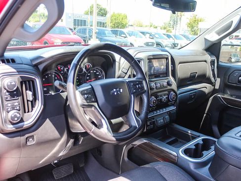 Used 2021 Chevrolet Silverado 1500 LT Trail Boss w/ Bed Protection Package AWD/4WD image 23