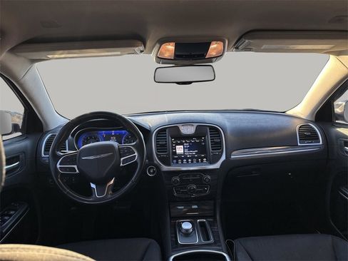 Used 2019 Chrysler 300 Touring w/ Sport Appearance Package image 19