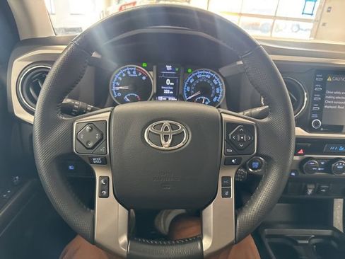 Used 2023 Toyota Tacoma SR5 w/ Technology Package image 30