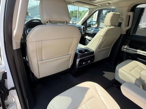 Used 2020 Ford Expedition Platinum image 38