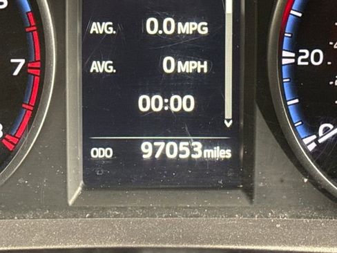 Used 2018 Toyota RAV4 LE image 21