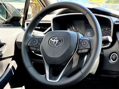 Used 2025 Toyota Corolla SE image 29