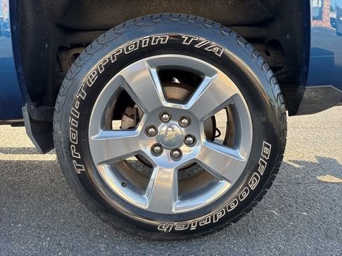 Used 2017 Chevrolet Silverado 1500 LT w/ All Star Edition AWD/4WD image 6