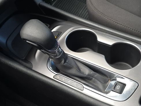 Used 2024 Chevrolet Malibu LS FWD image 22