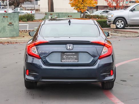 Used 2017 Honda Civic EX-T image 3