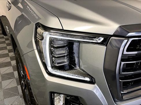 Used 2023 GMC Yukon AT4 w/ AT4 Premium Package image 28