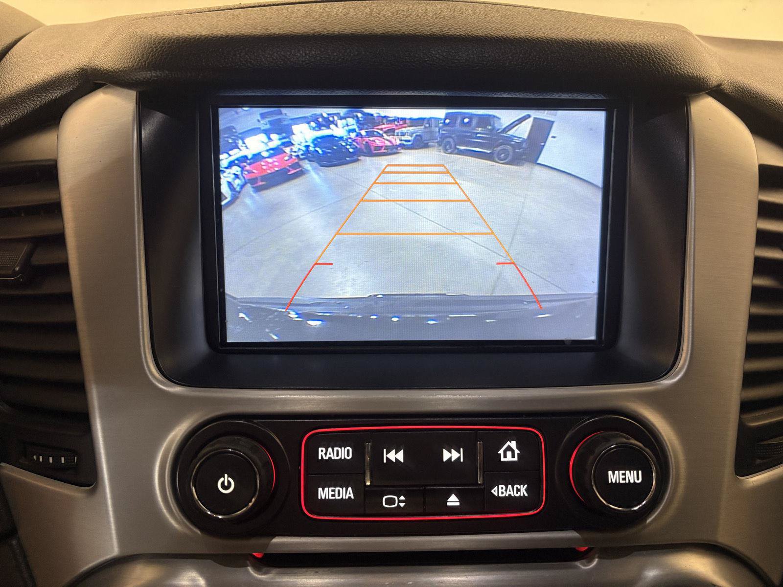Used 2016 GMC Yukon SLT w/ Open Road Package AWD/4WD image 32